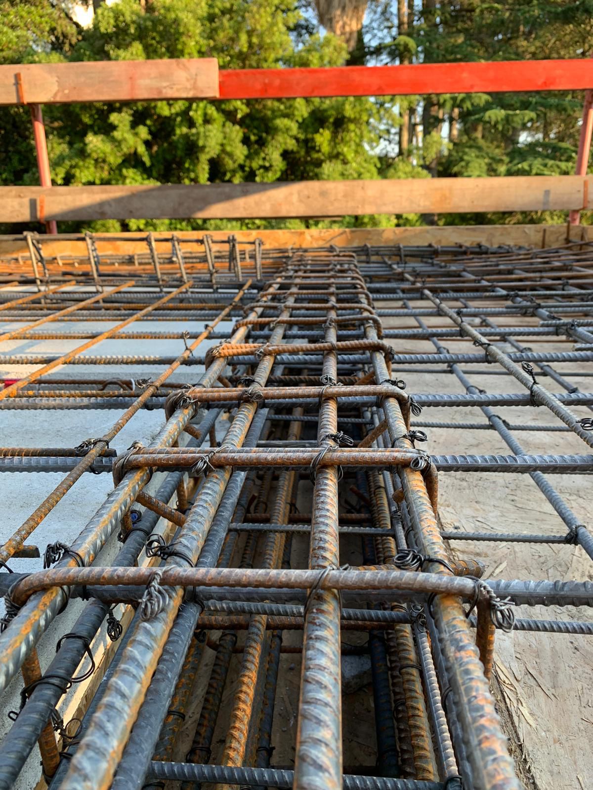 Floor construction: reinforced concrete