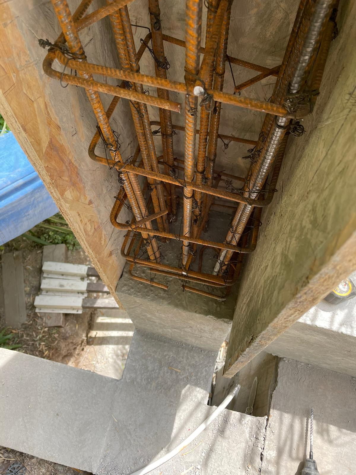 Masonry: formwork for reinforced concrete columns