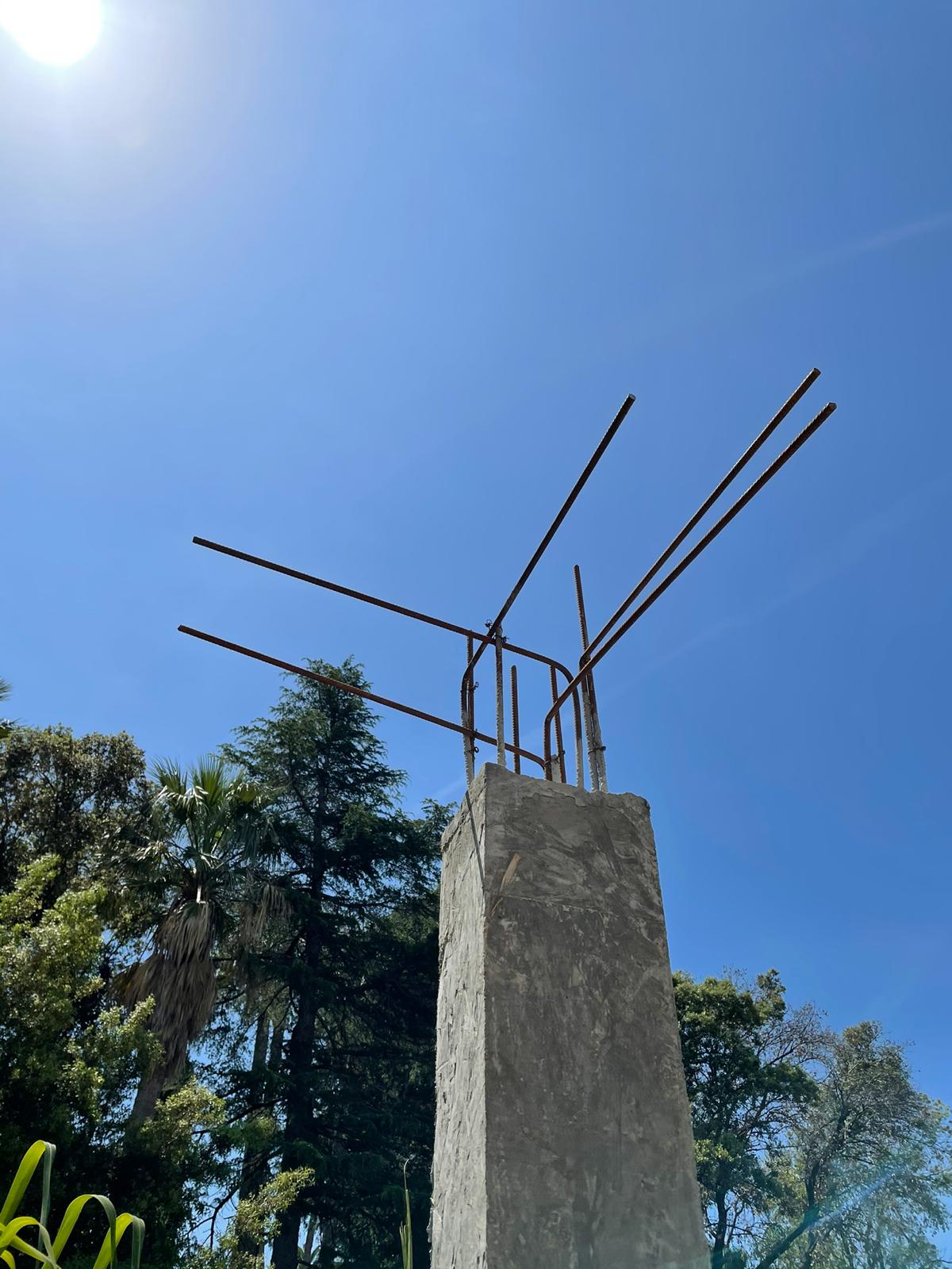 Reinforced concrete columns: rebar cages