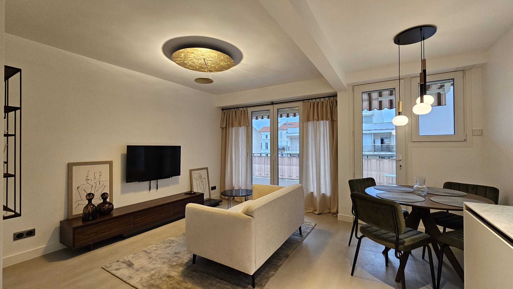 Renovation: open-plan kitchen and living room