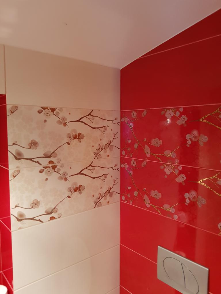 Renovation: toilet room tile installation