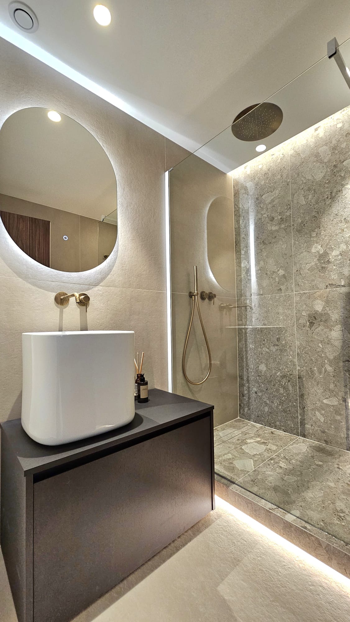 Shower room renovation: LED strip lighting