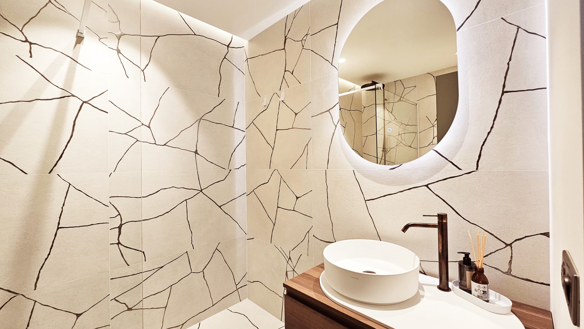 Shower room renovation: designer tiling